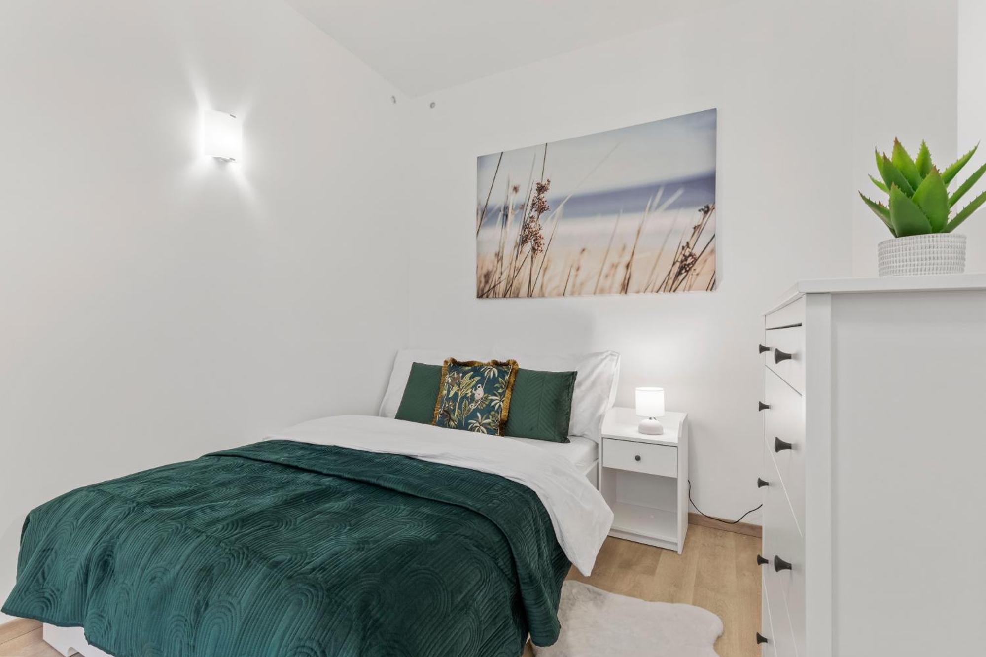 Garden Haven Studio In Old Town Bratislava Exterior photo
